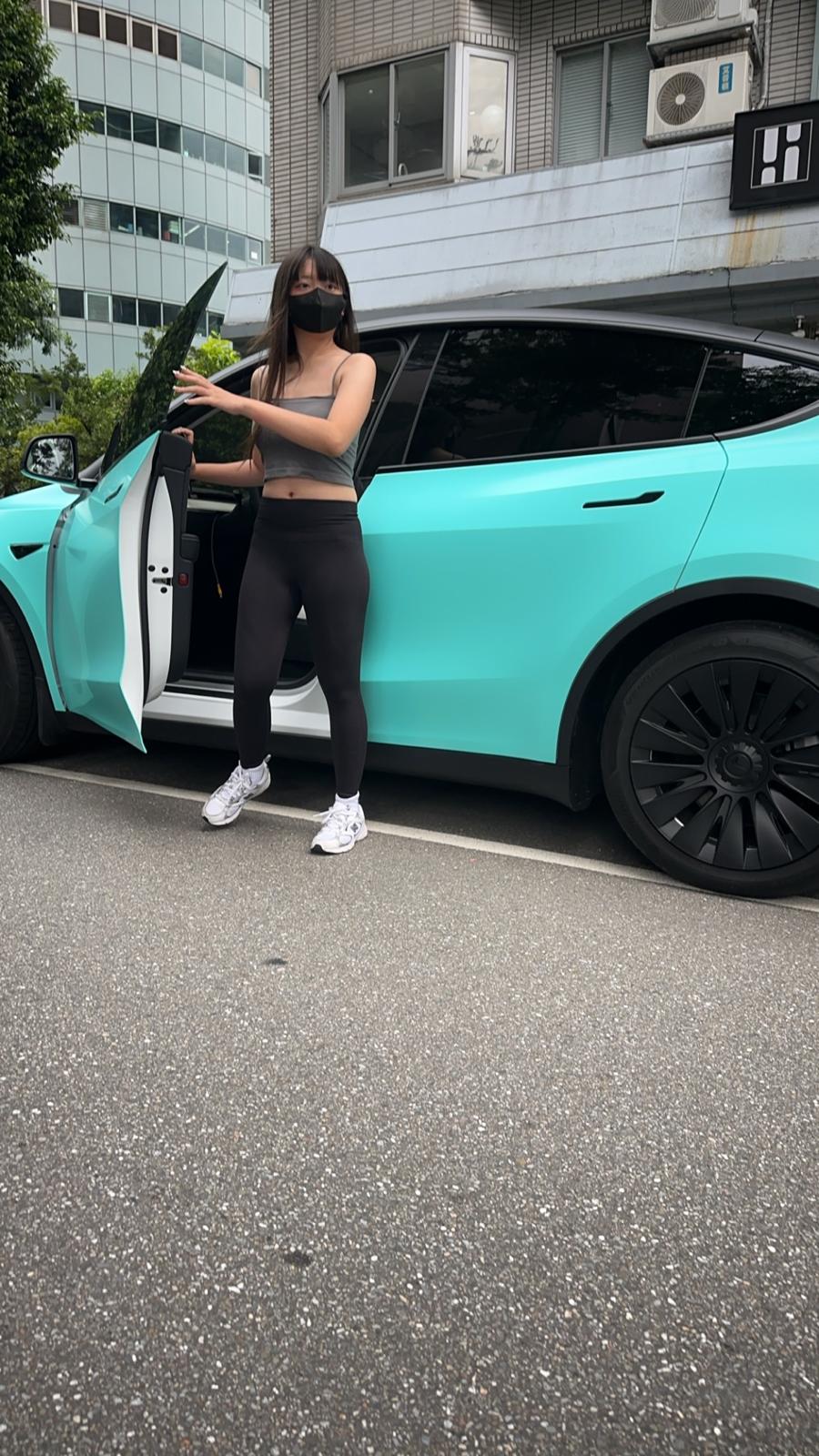 Yumi Model X Tesla